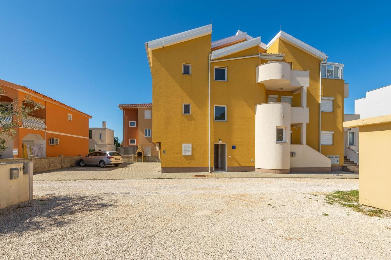 Niko Apartment Вир Екстериор снимка