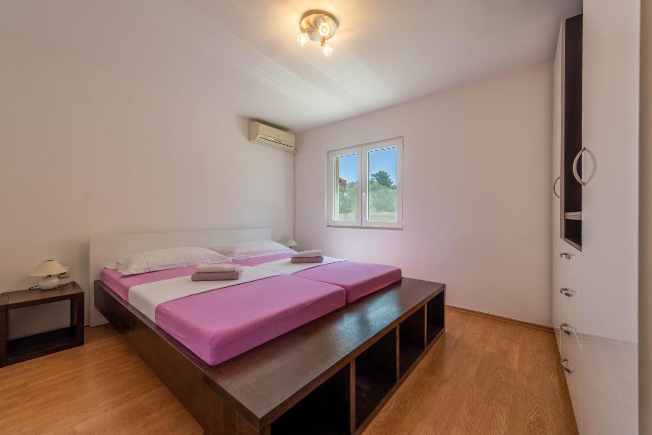 Niko Apartment Вир Екстериор снимка