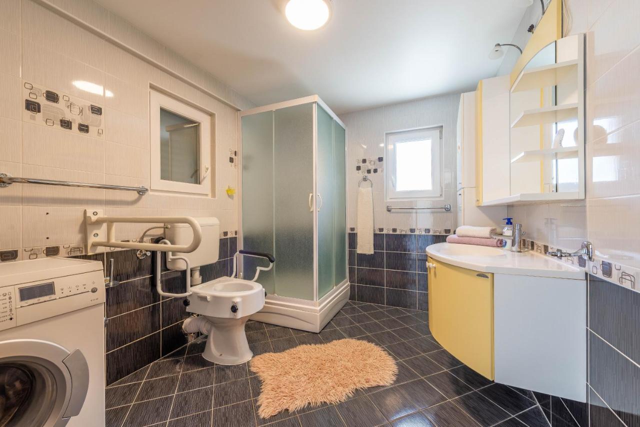 Niko Apartment Вир Екстериор снимка